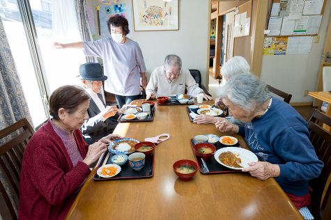 昼食